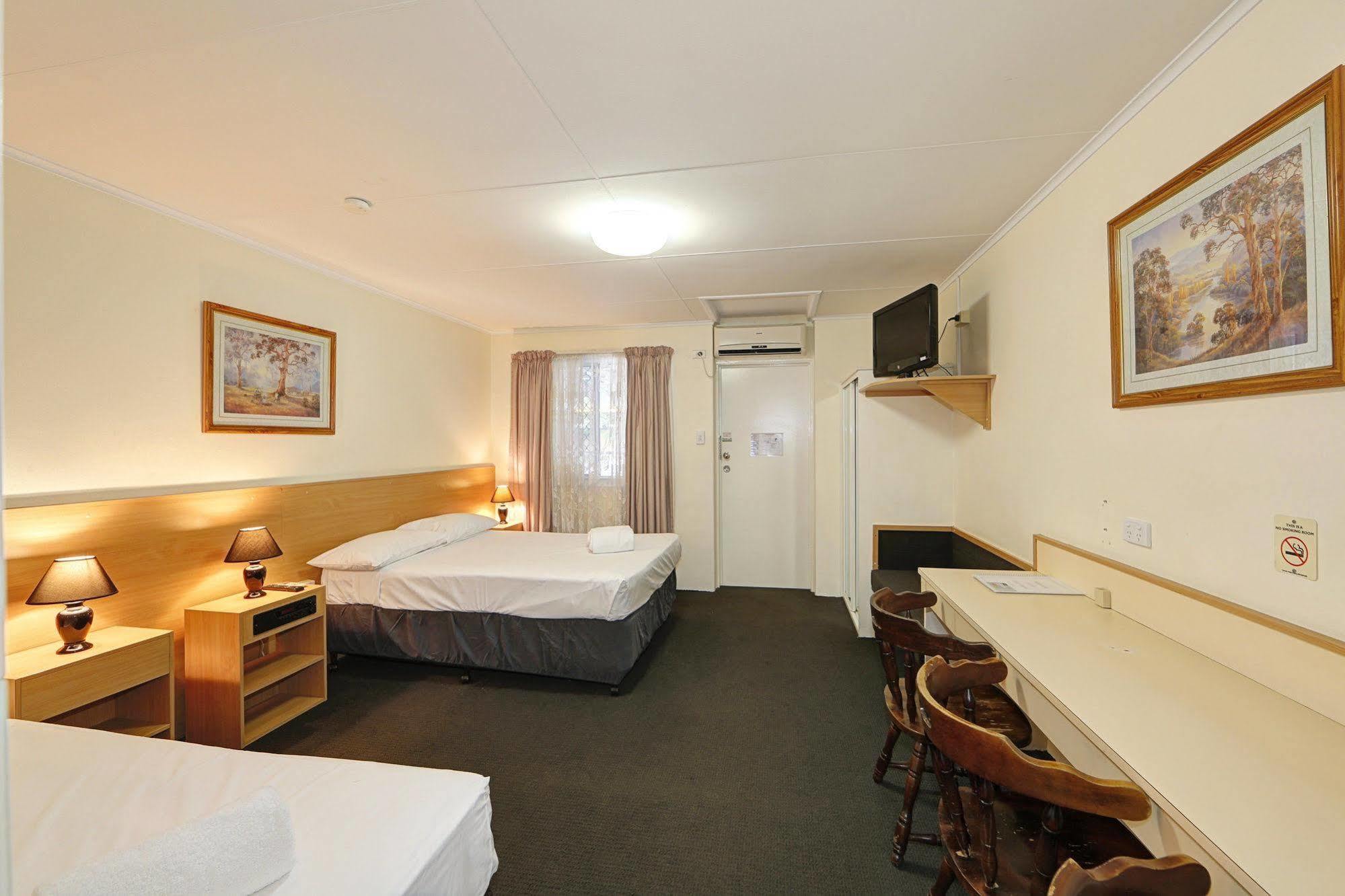 Oscar Motel Bundaberg Esterno foto